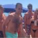Gigi Di Maio patetico, imita Salvini sulla spiaggia (VIDEO)