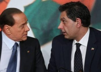 Forza Italia in crisi: Toti lascia, Carfagna attacca.