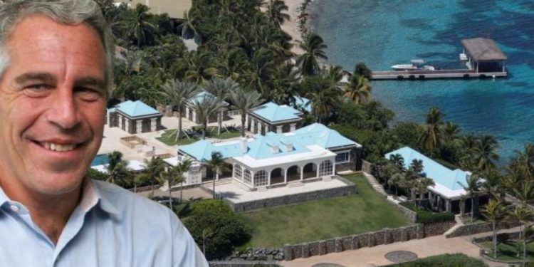 L’Isola dei pedofili, viaggio nella prigione dorata del finanziere Epstein ai Caraibi: “Le ragazze provavano a fuggire a nuoto” (VIDEO)