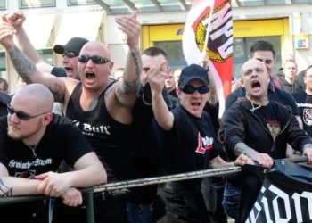Germania, nuovo reparto di Polizia per contrastare l’Estremismo di Destra: “Più pericoloso dello jihadismo”