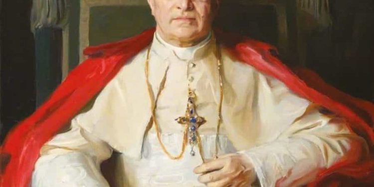 Papa Revolver. Pio XI, il pontefice gelido con la pistola nel cassetto