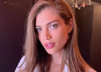 Victoria’s Secret infrange un altro tabù: ingaggiato il primo “angelo” trans. Un brand in declino