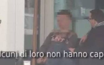 La truffa dei migranti minori: “Accolti, ma hanno 40 anni”. Alcuni sono calvi altri hanno i capelli bianchi (VIDEO)