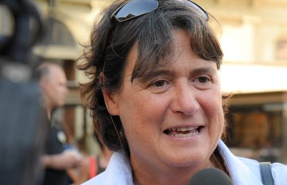 Emergenza sanitaria in Toscana? Dengue o New Delhi? Per Stefania Saccardi basta una lavata di mani