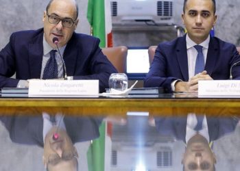 Il regime dei voltagabbana: la faccia come il lato b