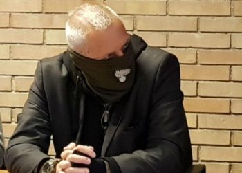 L’ordine è togliere la scorta a Capitano Ultimo, resti invece al tuttologo Saviano