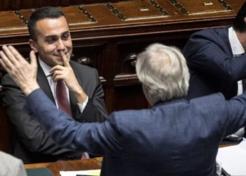 Vittorio Sgarbi: “Quando il figlio di Grillo è stato accusato di stupro, Beppe ha fatto Di Maio ministro degli Esteri, cercando la copertura del Pd che controlla i Giudici”