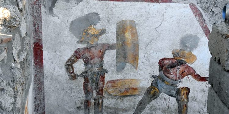 Pompei: ritrovato un affresco raffigurante Gladiatori nei nuovi scavi nella Regio V