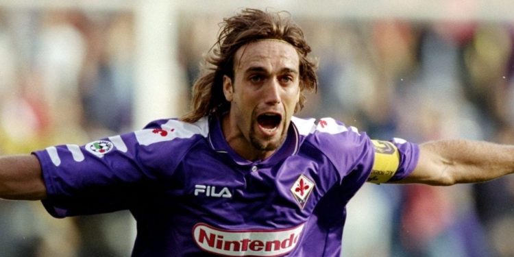 Batistuta choc: “Appena ho smesso di giocare avevo le caviglie a pezzi. Ho chiesto a un amico medico di amputarmi le gambe”