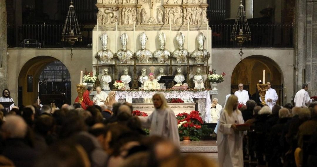 Firenze, fedele molto pio prende a calci una bimba che ha fatto confusione a messa