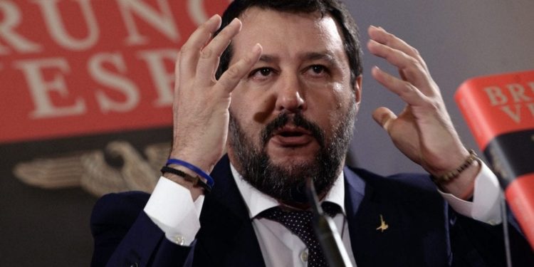 Pignoramenti, Salvini durissimo contro lo Stato di Polizia fiscale: “Roba da Urss, fermiamo questi matti”