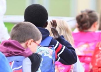 Padre rapisce la figlia all’uscita da scuola per portarla in Siria. Era già accaduto due anni e mezzo fa.