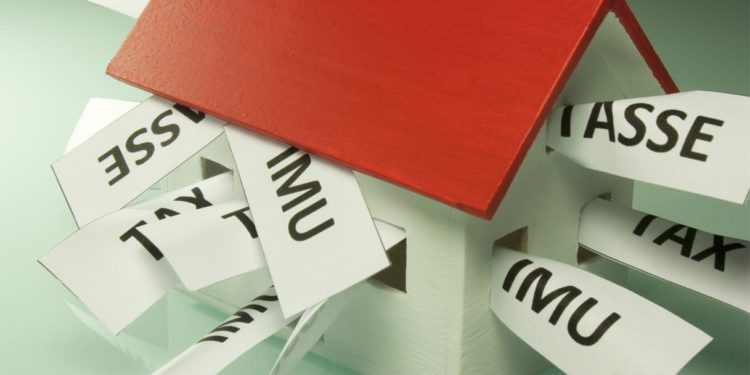 Italiani strozzati dalle tasse