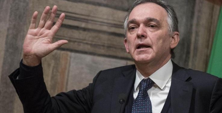 Enrico Rossi non vuole in Toscana cittadini cinesi senza casa