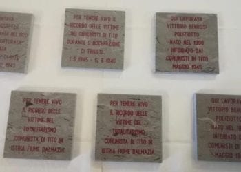 A Trieste pietre d’inciampo per le vittime delle foibe.