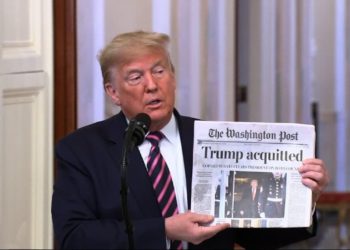 DONALD TRUMP SCAGIONATO