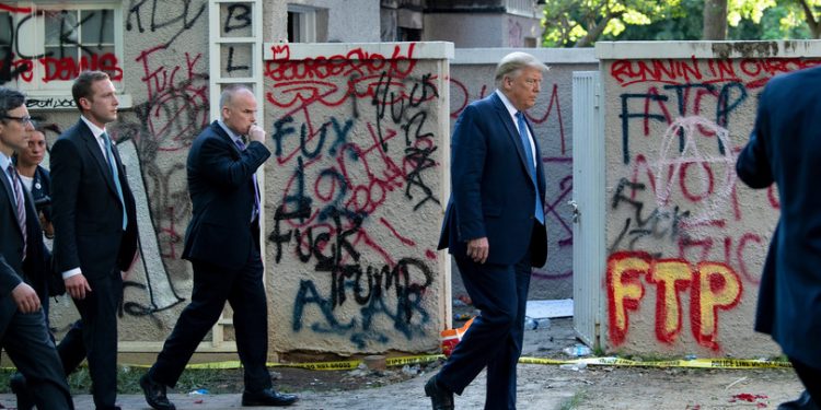 TRUMP