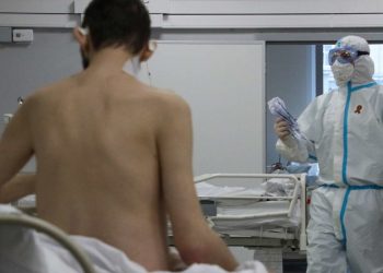 Ha un’erezione per oltre quattro ore per il Covid-19