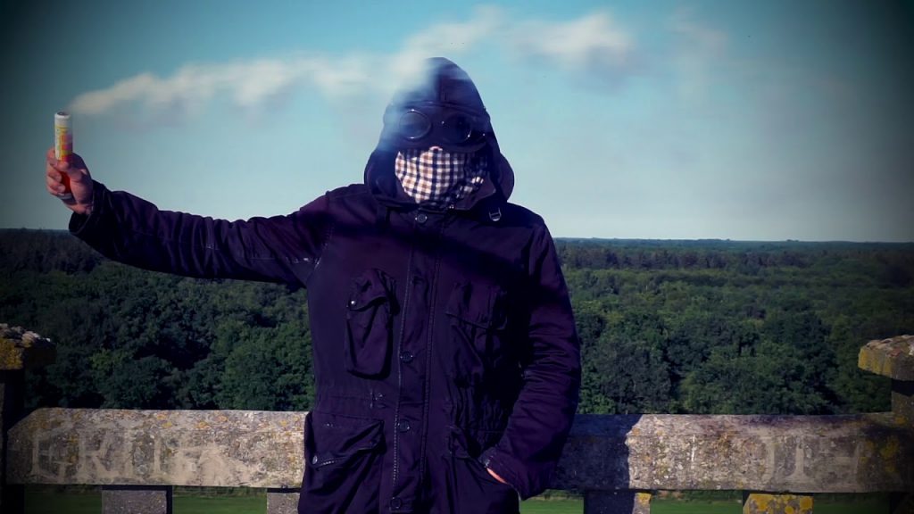 MILITANT CHIC