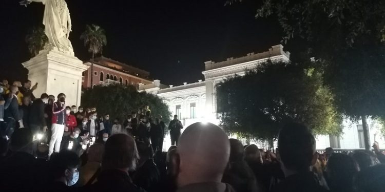 Reggio Calabria: i cittadini si mobilitano per dire no alla “zona rossa”