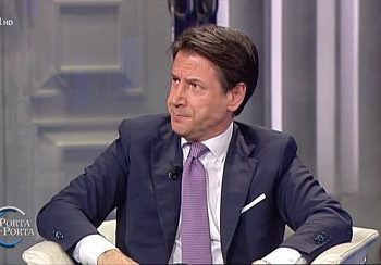 Conte valuta un nuovo lockdown e l’obbligatorietà del vaccino