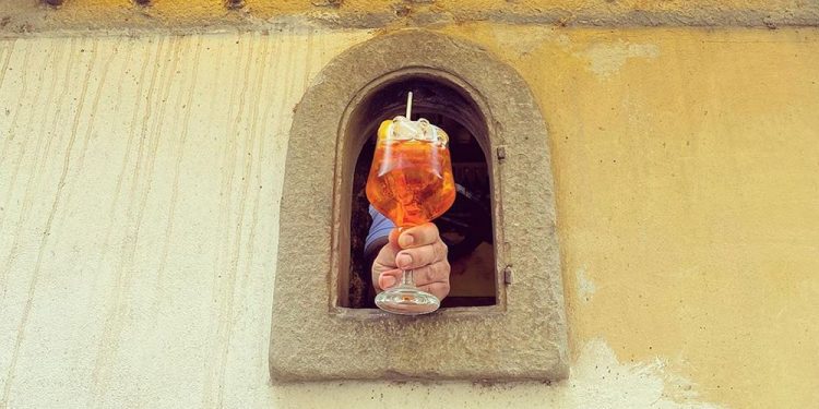 Buchette per il vino dalla Peste fiorentina al Covid