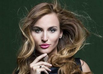 Le “donne democratiche” discriminano una donna