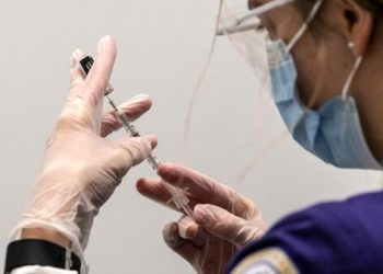 Silvia racconta l’incubo: “Mia madre morta dopo 36 ore dalla vaccinazione”