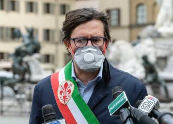 Firenze, Nardella: “mascherina all’aperto in centro dal 4 dicembre”