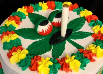 Monza, preparano una torta alla marijuana: cinque ragazzi finiscono in ospedale