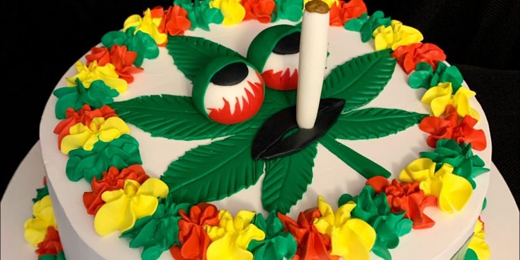 Monza, preparano una torta alla marijuana: cinque ragazzi finiscono in ospedale
