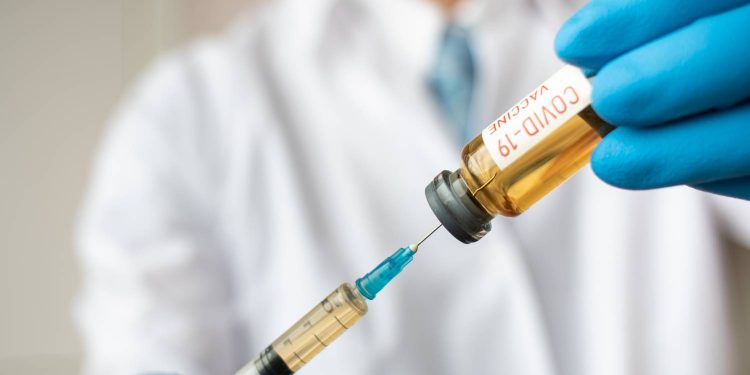 Lo scienziato: “Ci si aspettava che alti tassi di vaccinazione riducessero la trasmissione”