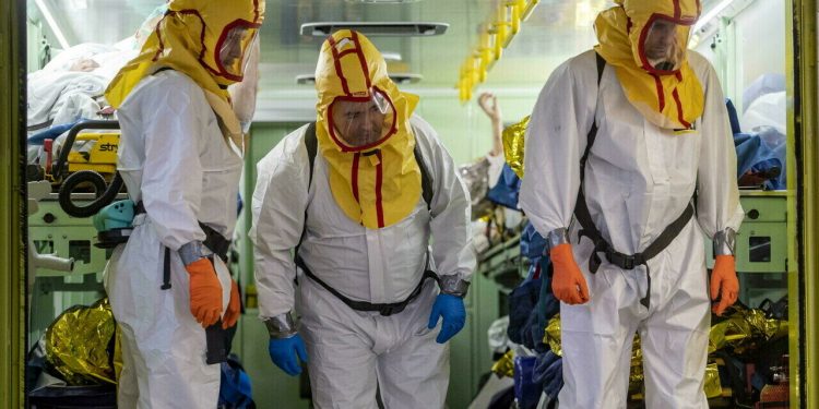 Israele, allarme variante sudafricana: 3 pazienti positivi, tutti vaccinati