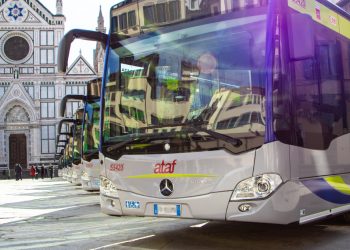 Trasporto pubblico, Nardella attacca: “Indecente l’inefficienza di Autolinee Toscane