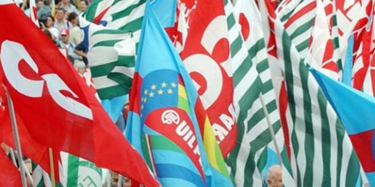 Salario minimo, in Italia tutto tace: colpa dei padroni, ma anche della miopia dei sindacati