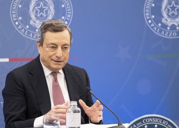 L’addio allo scudo della Bce travolge Piazza Affari: cosa rischia ora l’Italia