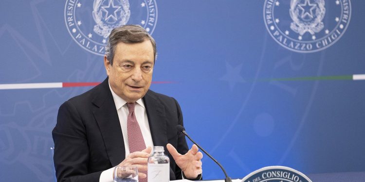 L’addio allo scudo della Bce travolge Piazza Affari: cosa rischia ora l’Italia