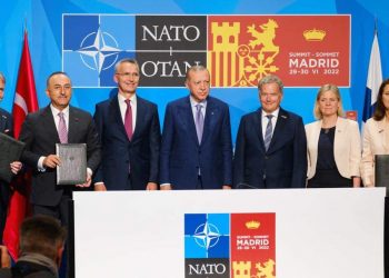 In piedi per la guerra