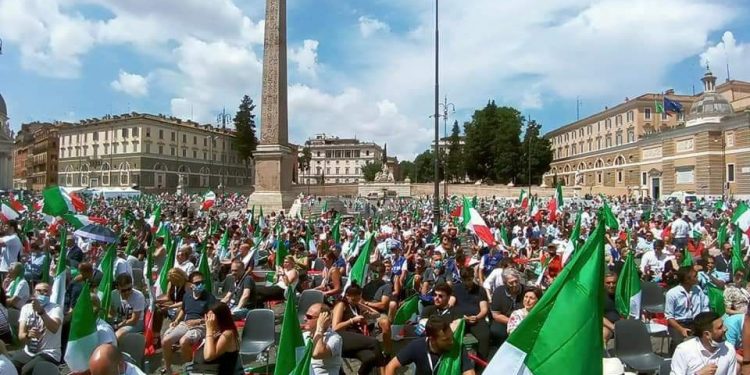 Centrodestra e bucce di banana