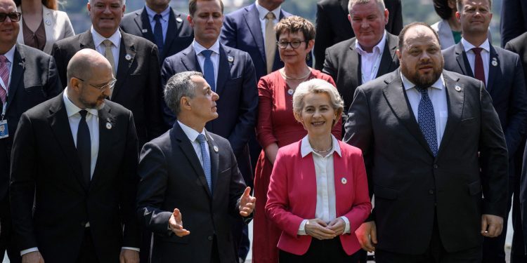 Aiuteremo la Russia a ricostruire il Donbass?