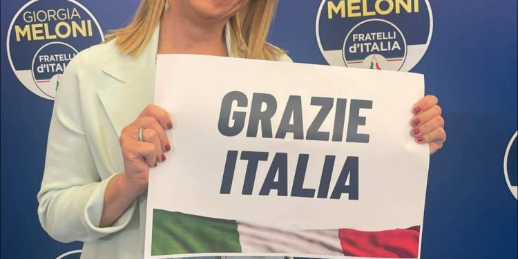 L’Italia svolta a destra