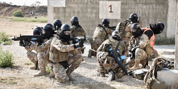 News dai Teatri Operativi. Addestramenti congiunti in Libano; in Kosovo sostegno alle scuole