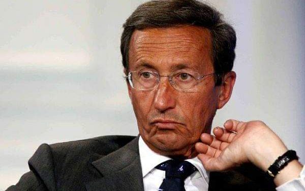 Fini il cavallo di Troia della sinistra