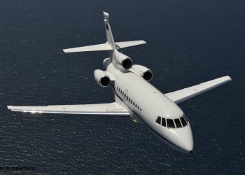 Aeronautica Militare: volo urgente per trasferire un bambino in pericolo di vita da Catania a Roma