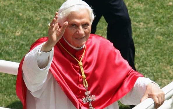 Addio al Papa emerito Benedetto XVI.