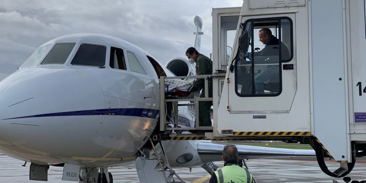Aeronautica: volo ambulanza da Catania a Milano per giovane siciliana