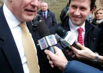 La rossa Toscana, si ridipinge di arcobaleno