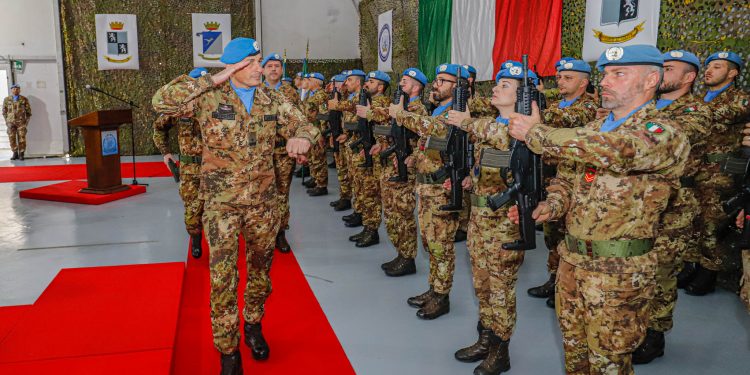 UNIFIL, i baschi amaranto tornano in Libano con il Reggimento Logistico Paracadutisti Folgore