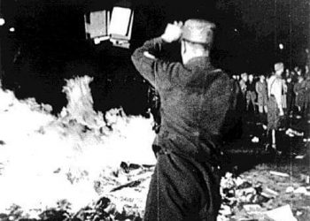 PD e media: storia di un regime totalitario