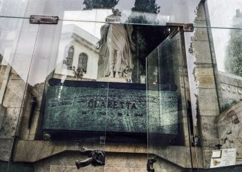 Claretta : la sua unica colpa è di aver amato un uomo
